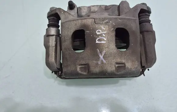 Infiniti QX60 L50 Front brake caliper 