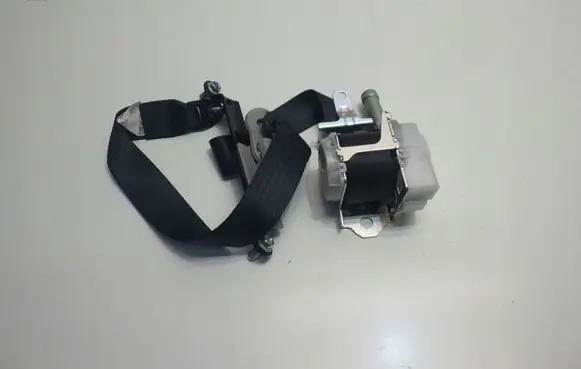 Suzuki SX4 S-Cross Front seatbelt 8492061M1