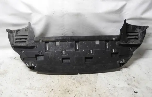 Front bumper skid plate/under tray