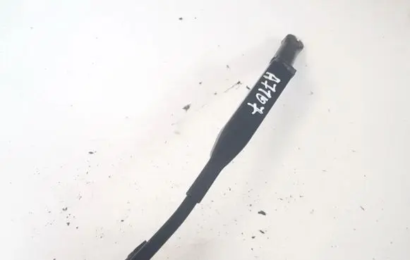 Audi A4 S4 B5 8D Front wiper blade arm 8d1955408A