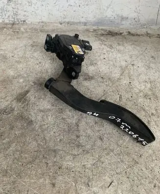 Audi A4 S4 B7 8E 8H Accelerator throttle pedal 6pv008375