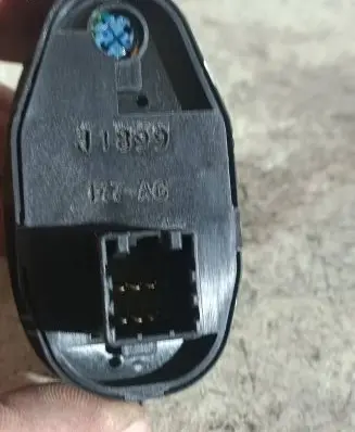 Jaguar S-Type Hazard light switch 197999 122408
