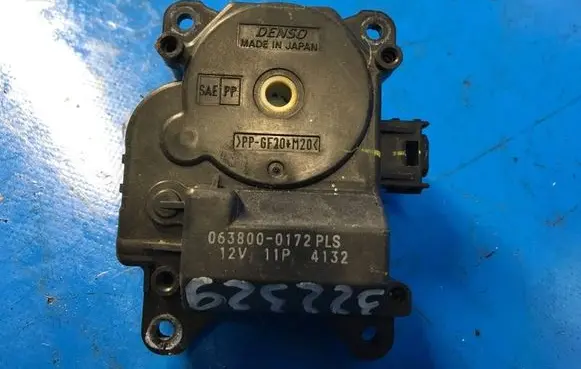 Lexus IS 220D-250-350 Air flap motor/actuator 0638000172