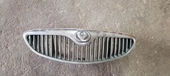Mazda Xedos 6 Front bumper upper radiator grill