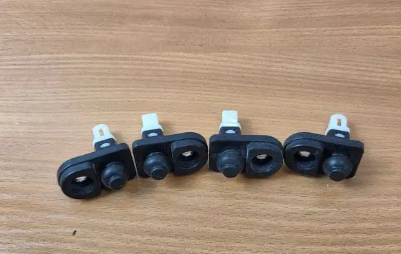 Hyundai i20 (BC3 BI3) Front door sensor 
