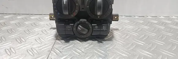 Mercedes-Benz Vito Viano W639 Climate control unit A6394460728 5HB00851200 A6394450105