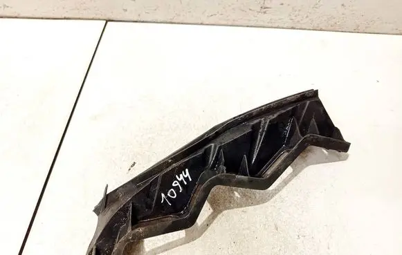 Volkswagen PASSAT B6 Front bumper mounting bracket 3c0807890