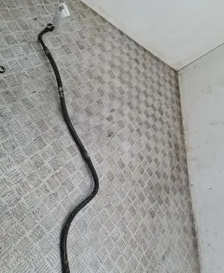 Air intake hose/pipe
