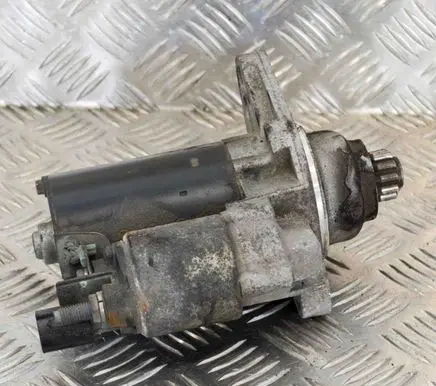 Volkswagen PASSAT B6 Starter motor 0001121408 02Z911023E