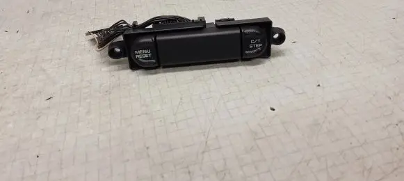 Chrysler Voyager Head unit multimedia control VF8258331