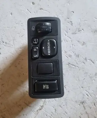 Toyota Avensis T250 Wing mirror switch 183575