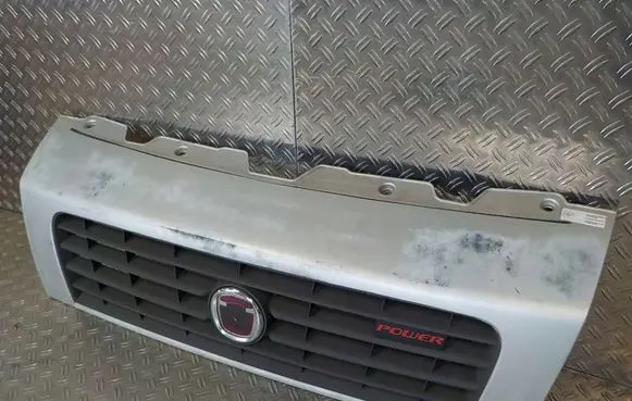 Fiat Ducato Front bumper upper radiator grill