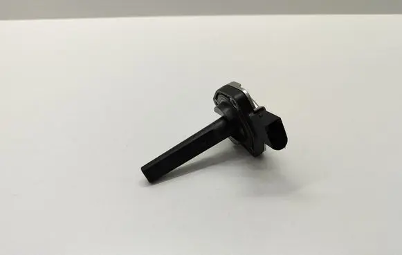 BMW 5 E60 E61 Oil level sensor 8059557
