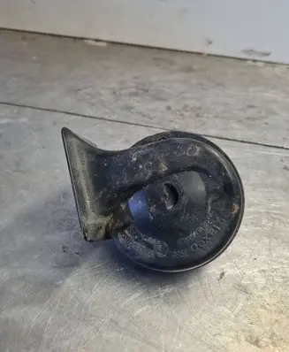 Volkswagen Golf IV Horn signal 0092018