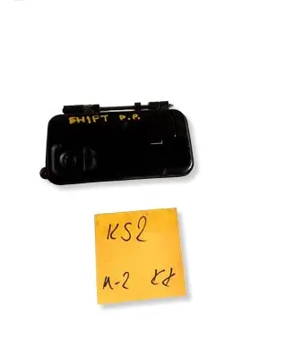Suzuki Swift I Front door exterior handle 8281760B01