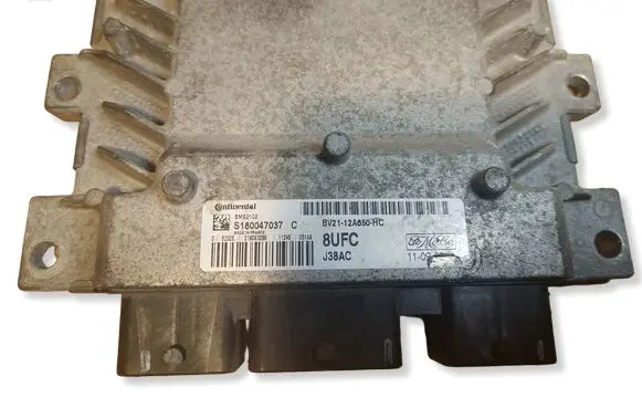 Ford Fiesta Engine control unit/module ECU BV2112A650HC 8UFC S180047037C