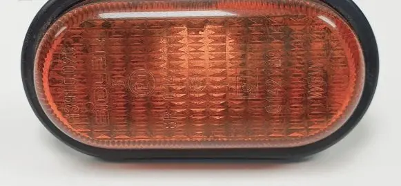 Renault Megane I Front fender indicator light 7700847333