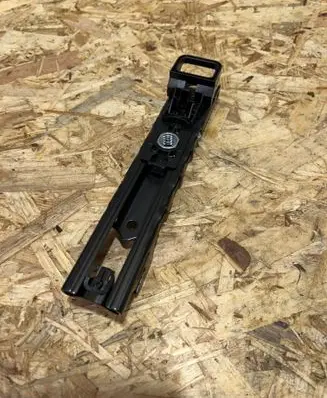 Audi Q8 Seat belt height adjuster 4M0857819A