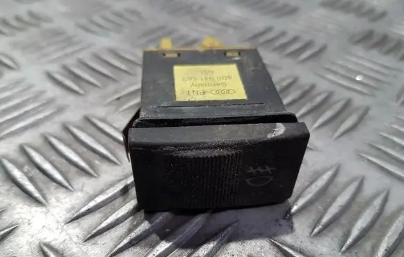 Fog light switch