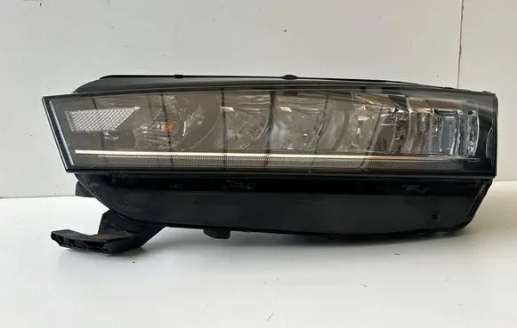 Skoda Octavia Mk4 Headlight/headlamp 5E4941015