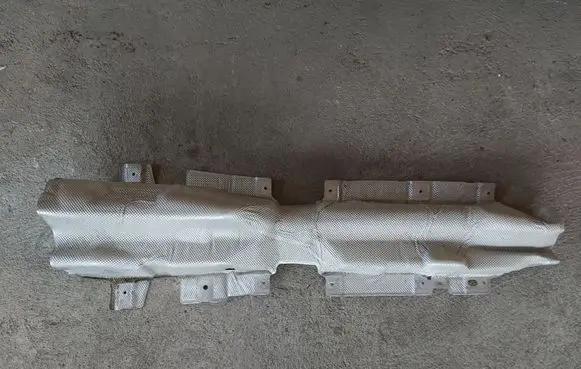 Exhaust heat shield