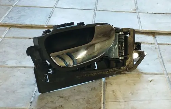 Peugeot 307 Front door interior handle 9643604477