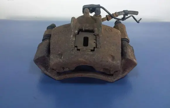 Mercedes-Benz Vito Viano W638 Front brake caliper