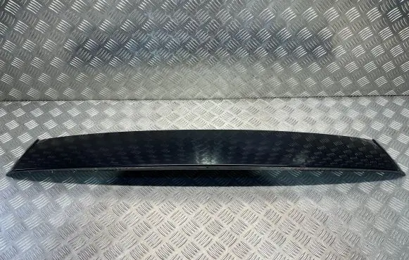 BMW 5 E60 E61 Third/center stoplight 22944915 KT621300