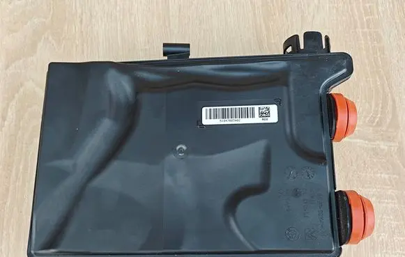 BMW X6 G06 Intake resonator 8470034