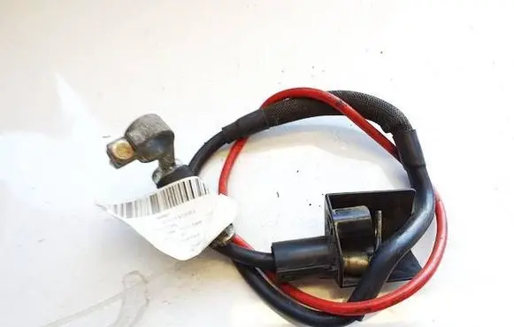 Volkswagen PASSAT CC Positive cable (battery) 1K0971228N