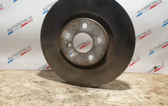 BMW 2 F46 Front brake disc 6865713 34116865713