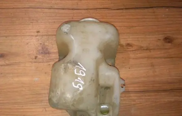 Mitsubishi Galant Eterna Windshield washer fluid reservoir/tank 060351468