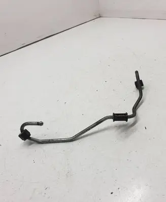 Nissan Pathfinder R51 Fuel injector supply line/pipe 