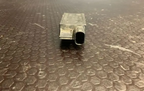 BMW 3 E46 AUC sensor 64118391470 110187 00612000462250