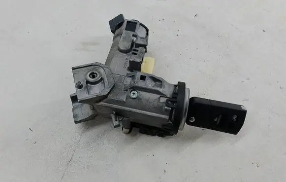 Mazda 6 Ignition lock GS1D66938