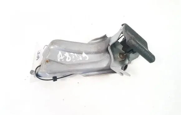 Subaru Legacy Engine bonnet (hood) release handle