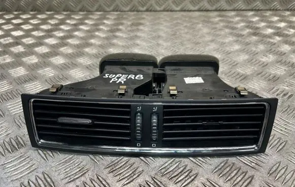 Skoda Superb B6 (3T) Dash center air vent grill 3T0820951A