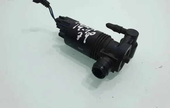 Ford Fiesta Windscreen/windshield washer pump