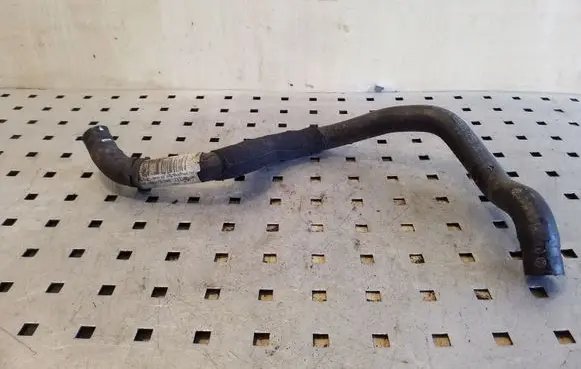 Audi A5 8T 8F Engine coolant pipe/hose 8K0422887AH