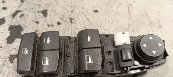 BMW 5 F10 F11 Electric window control switch 924195701