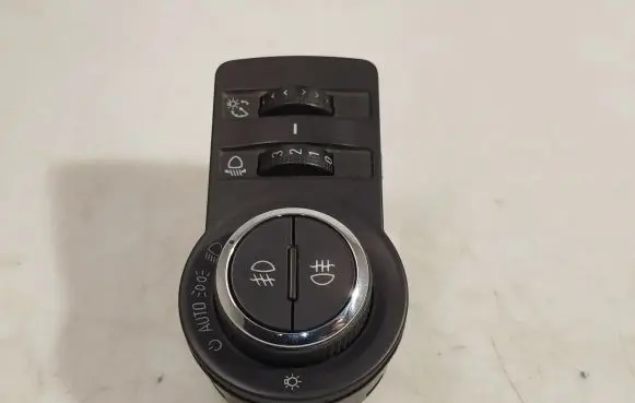 Opel Insignia A Light switch 13268702