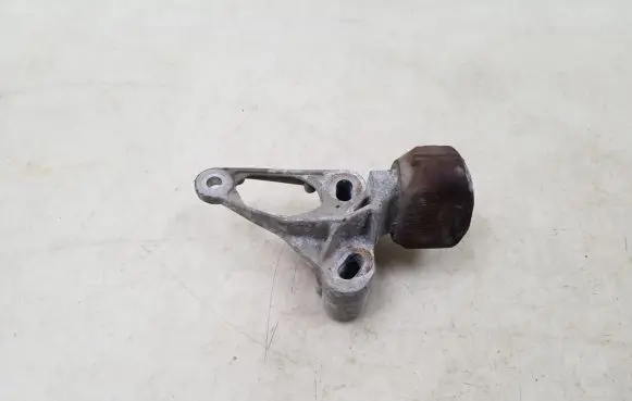Audi A4 S4 B8 8K Engine mounting bracket 8K0199343C