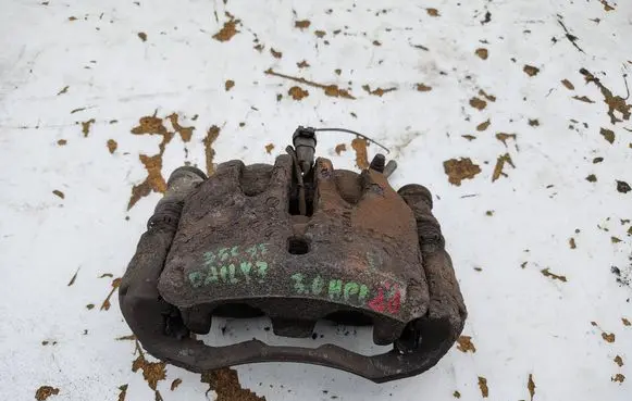Iveco Daily 35 - 40.10 Front brake caliper 