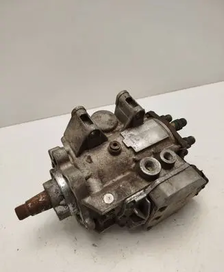 Audi A6 S6 C5 4B Fuel injection high pressure pump 0986444008 059130105BX 0470506006