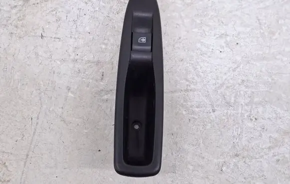 Renault Captur Electric window control switch 829614619R