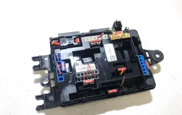 BMW 4 F32 F33 Fuse box set 938907401