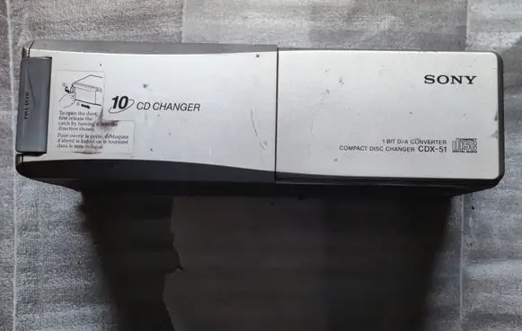 CD/DVD changer