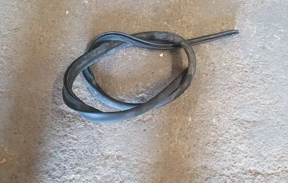 Skoda Octavia Mk4 Wiper trim 5E3823723