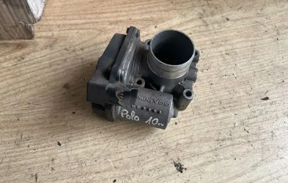 Volkswagen Polo V 6R Throttle valve 03D133062E