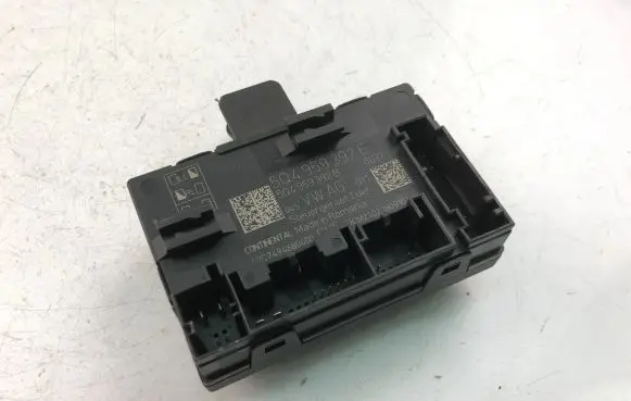 Volkswagen Tiguan Other control units/modules 5Q4959392E